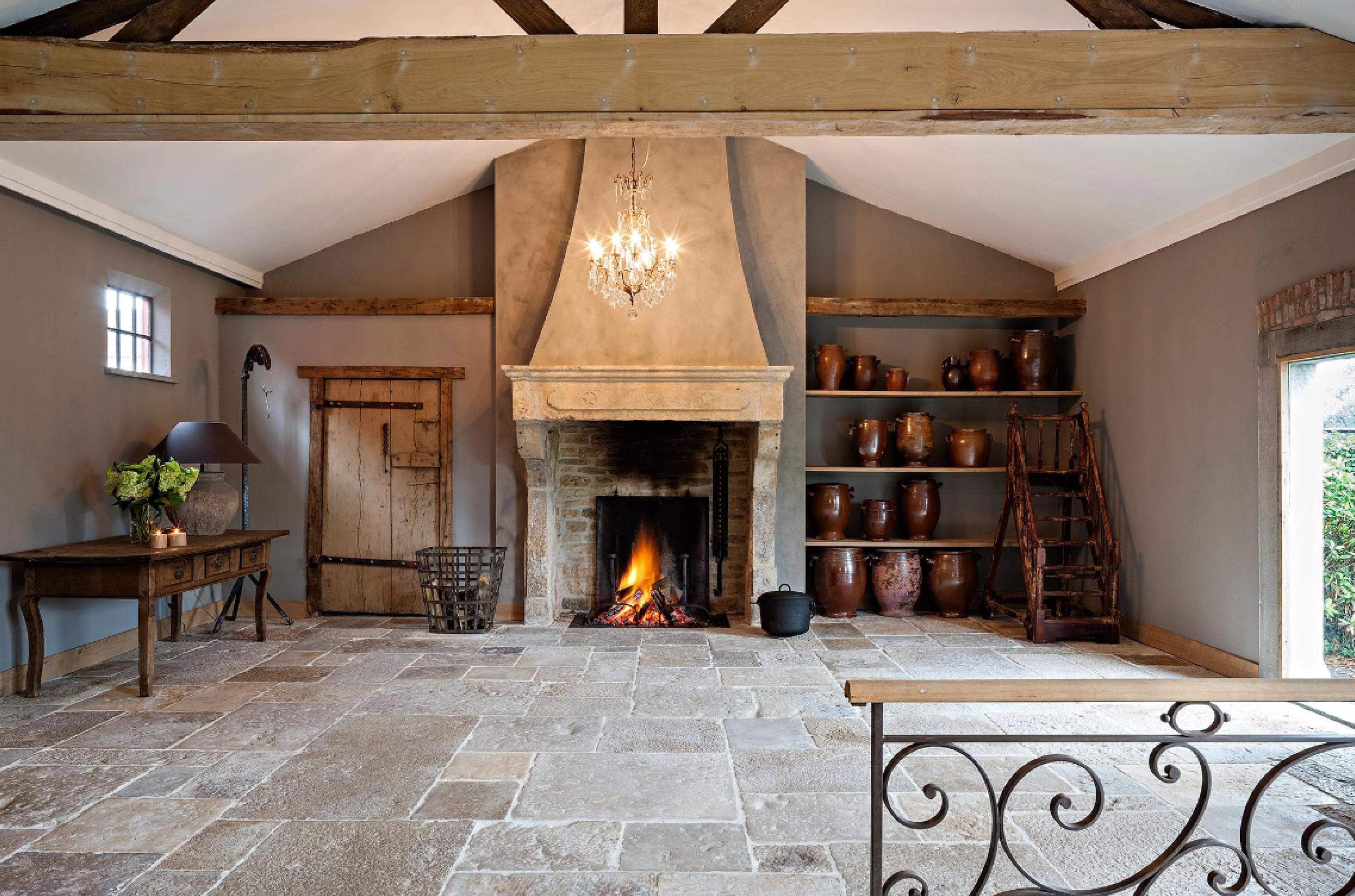 Dalle de Bourgogne: Stone That Remembers