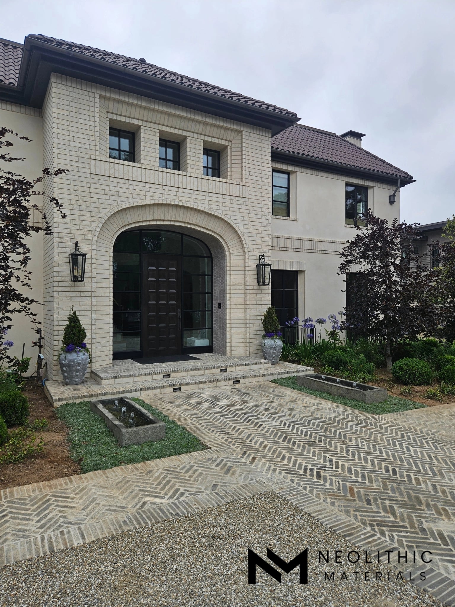 Antique Imperial Grey Bricks - Image 1