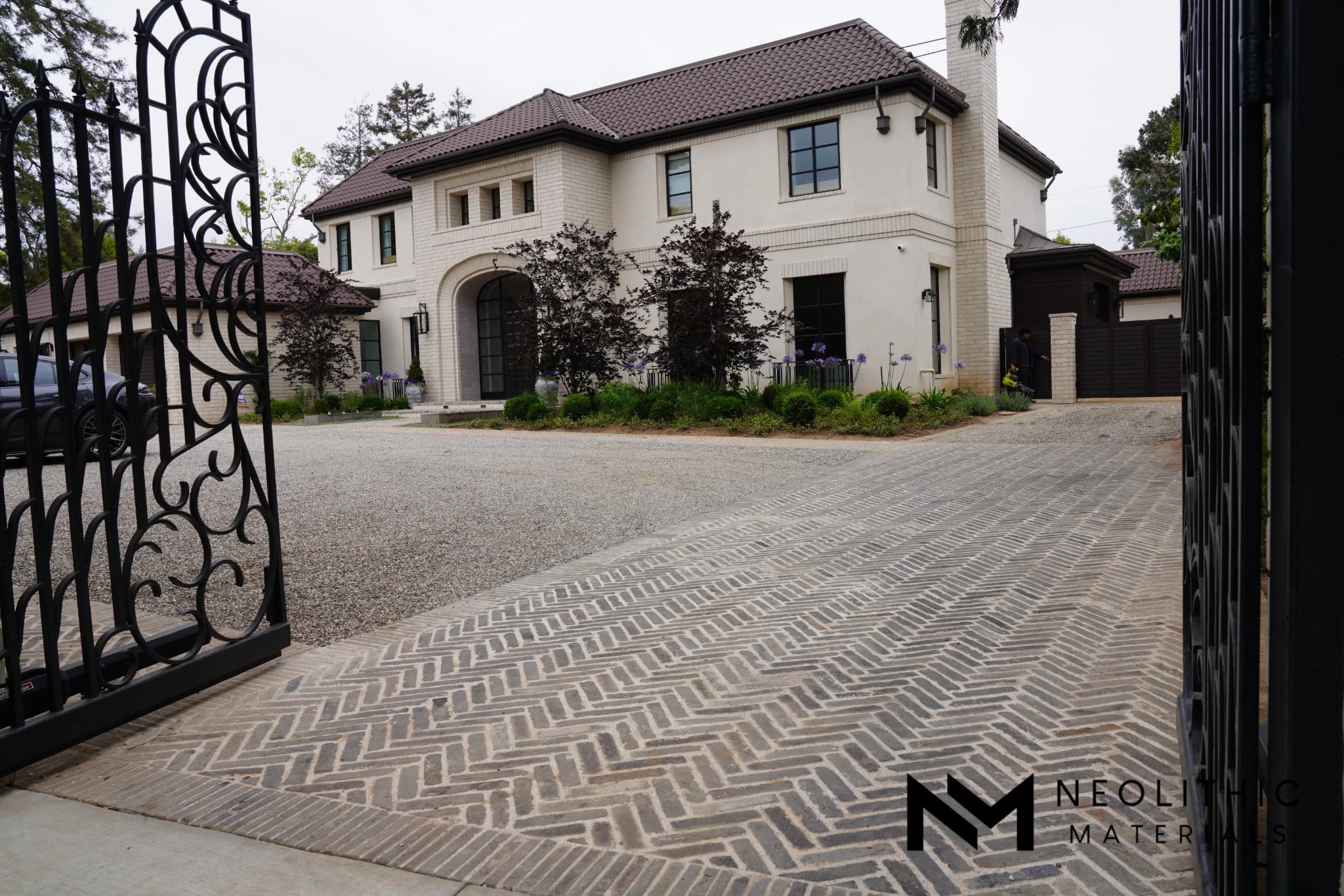 Antique Imperial Grey Bricks - Image 2