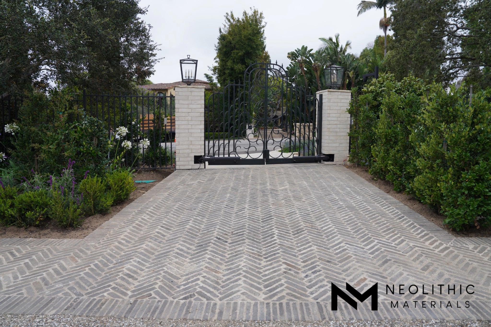 Antique Imperial Grey Bricks - Image 3