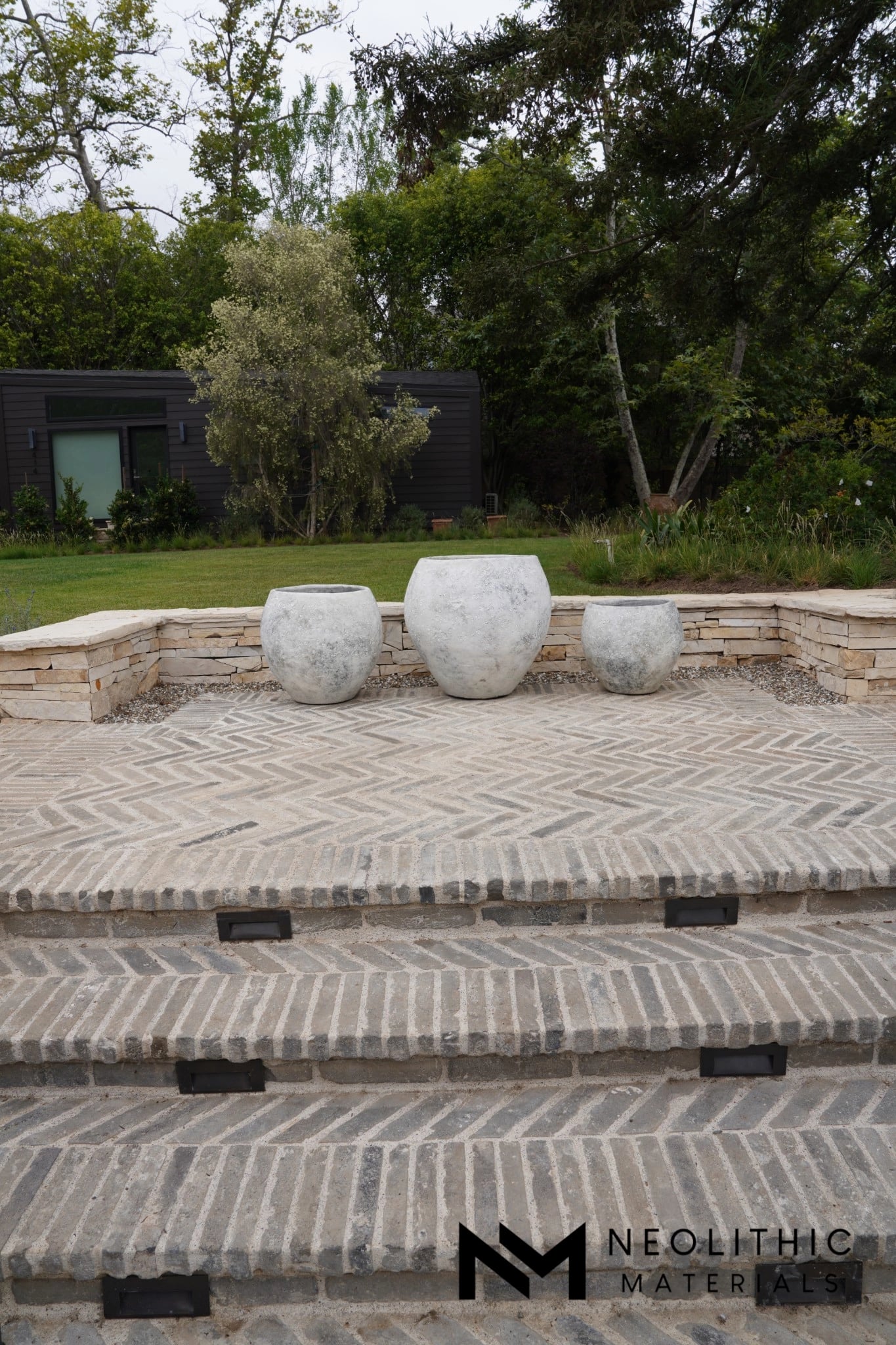 Antique Imperial Grey Bricks - Image 4