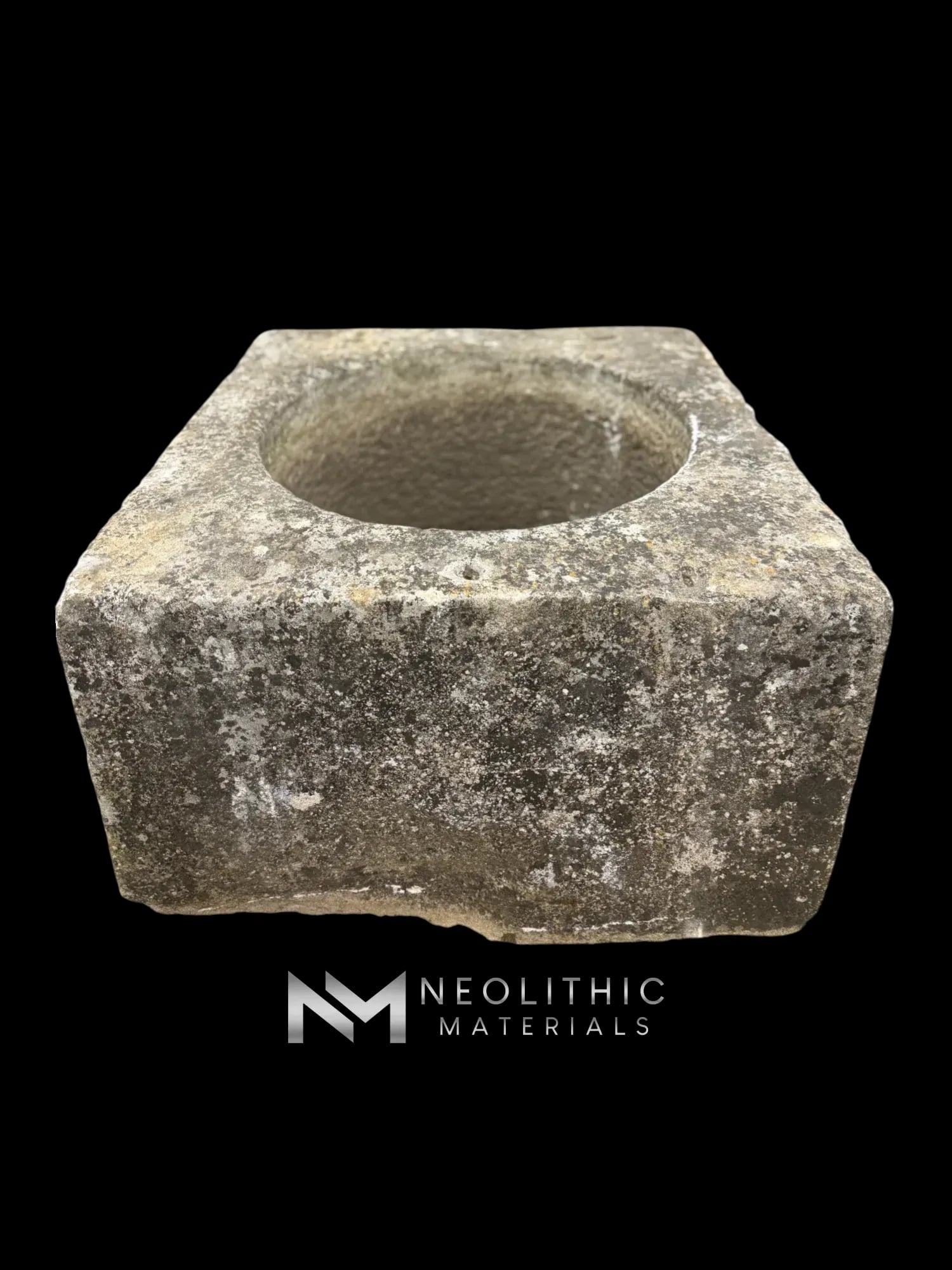 French Antique 19th Century Limestone Wellhead - Image 2