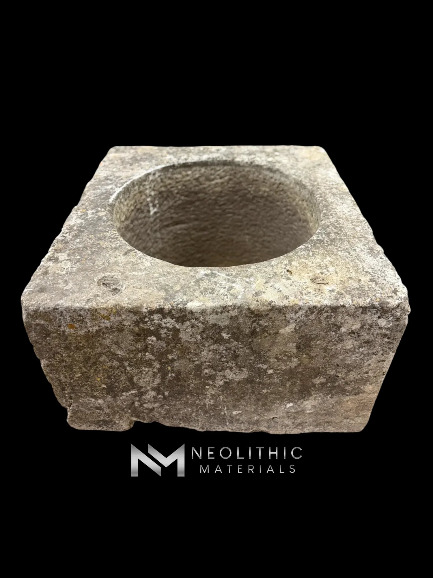 French Antique 19th Century Limestone Wellhead - Image 3