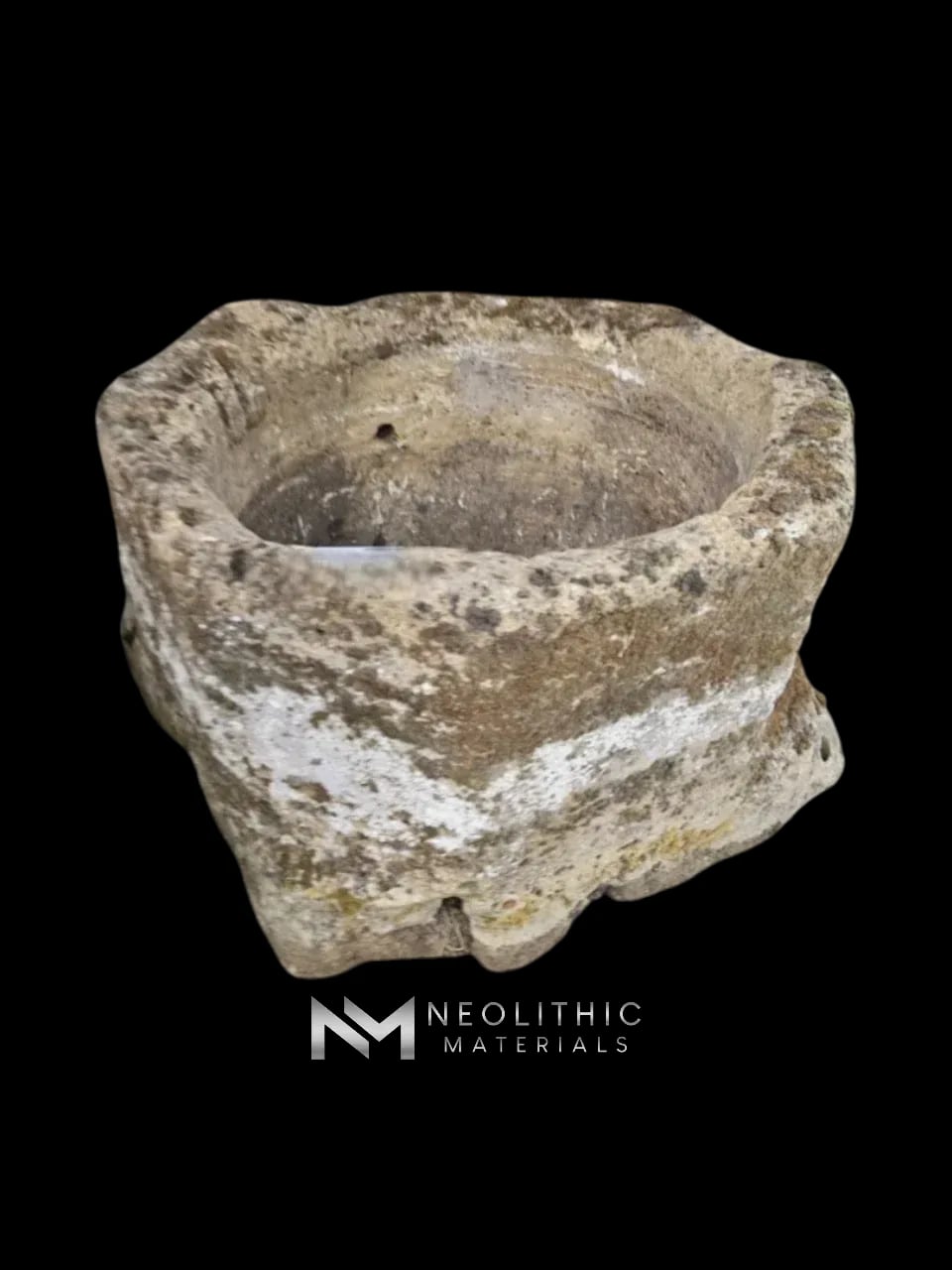 French Antique 18th Century Wellhead - Image 5