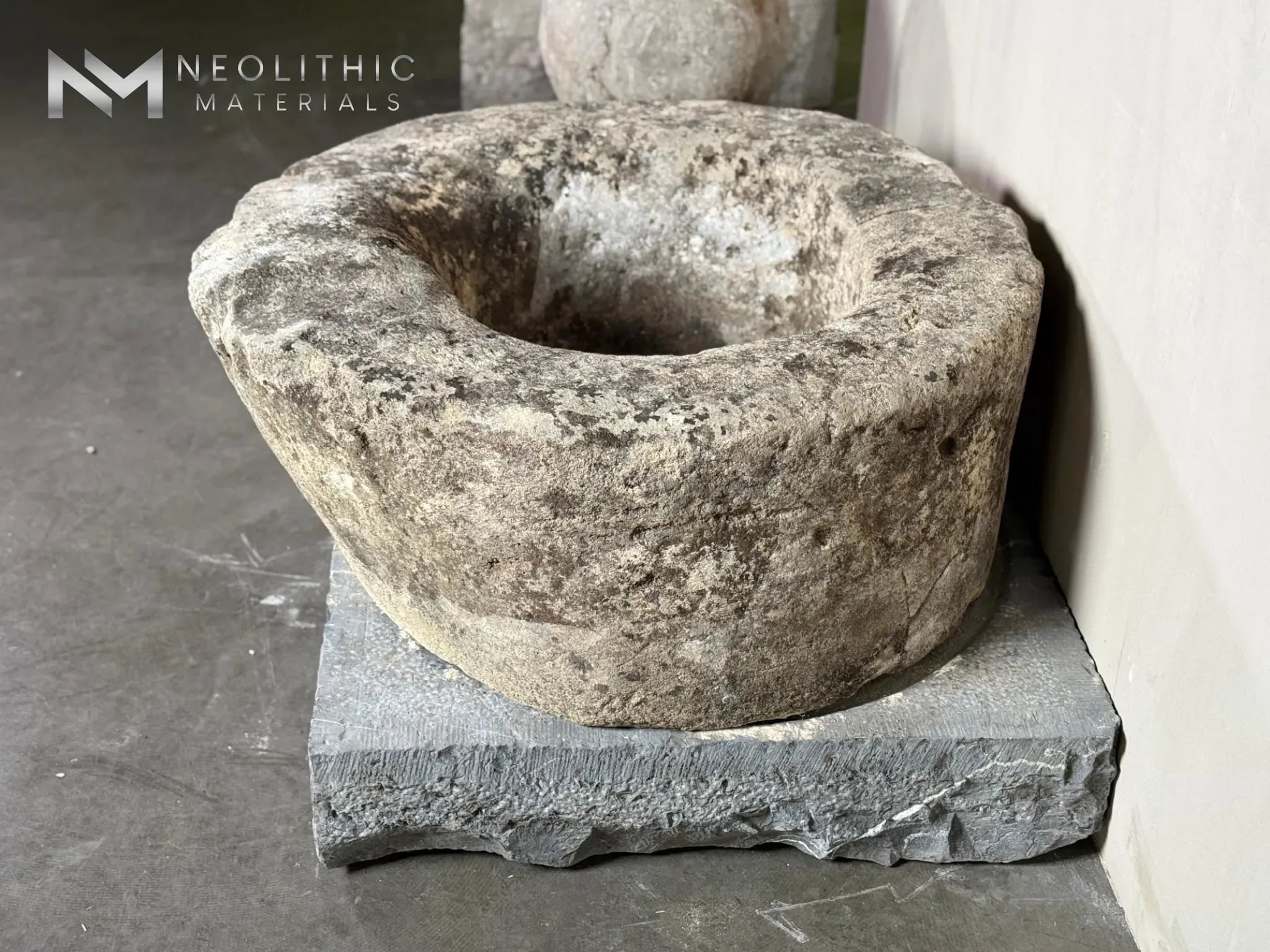 French Antique 19th Century Limestone Wellhead - Image 2