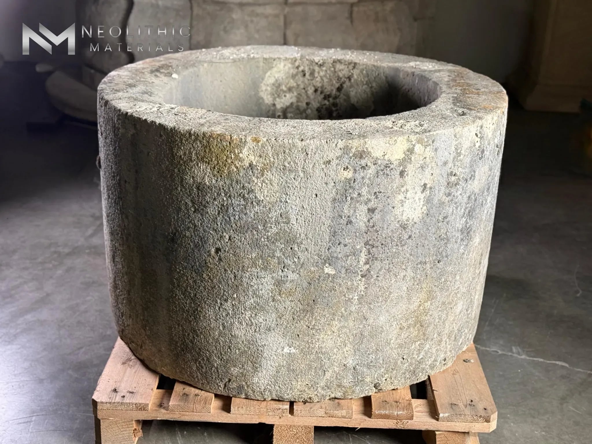 French Antique 19th Century Limestone Wellhead - Image 4