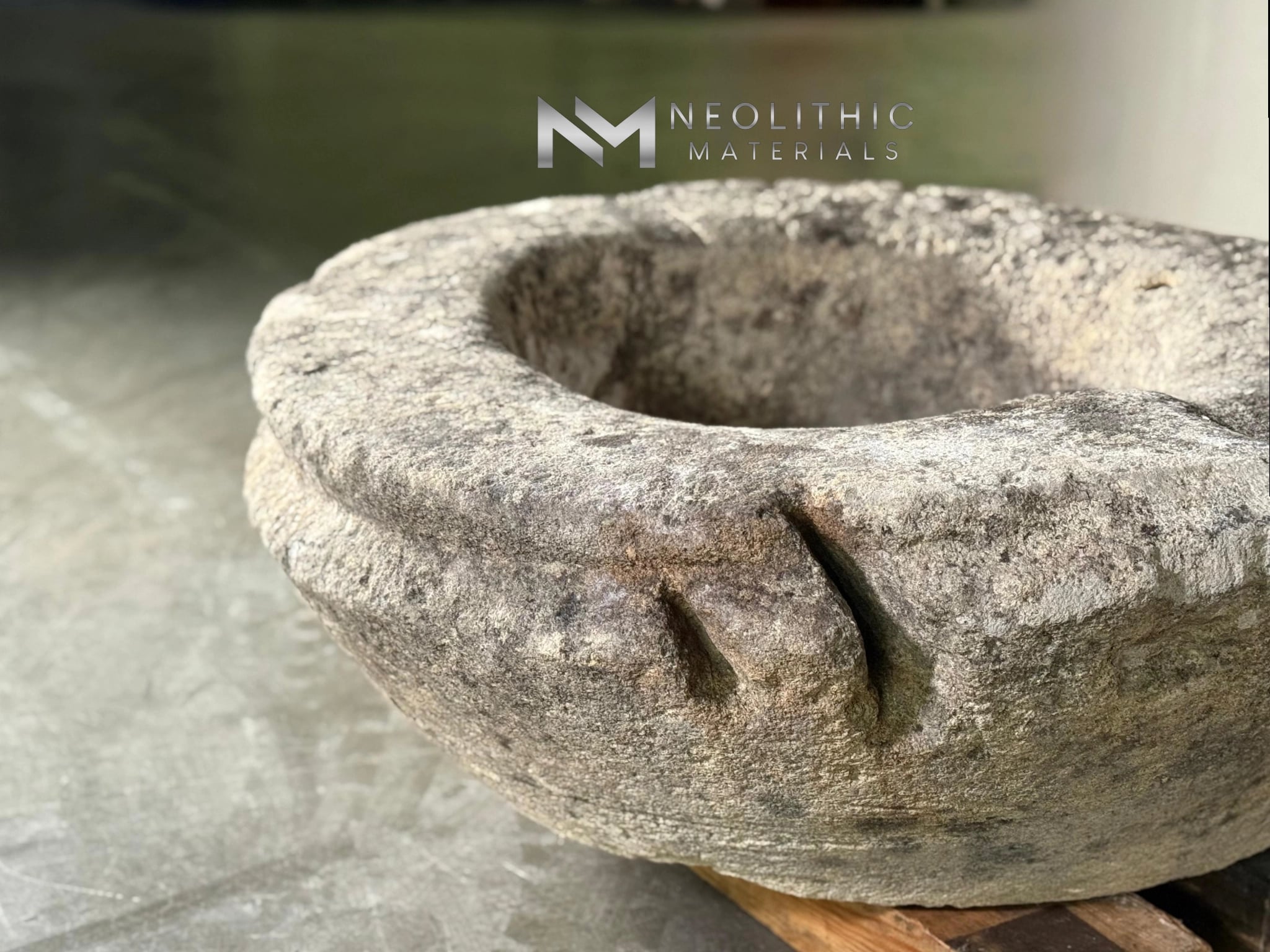 French Antique Limestone Wellhead - Image 5