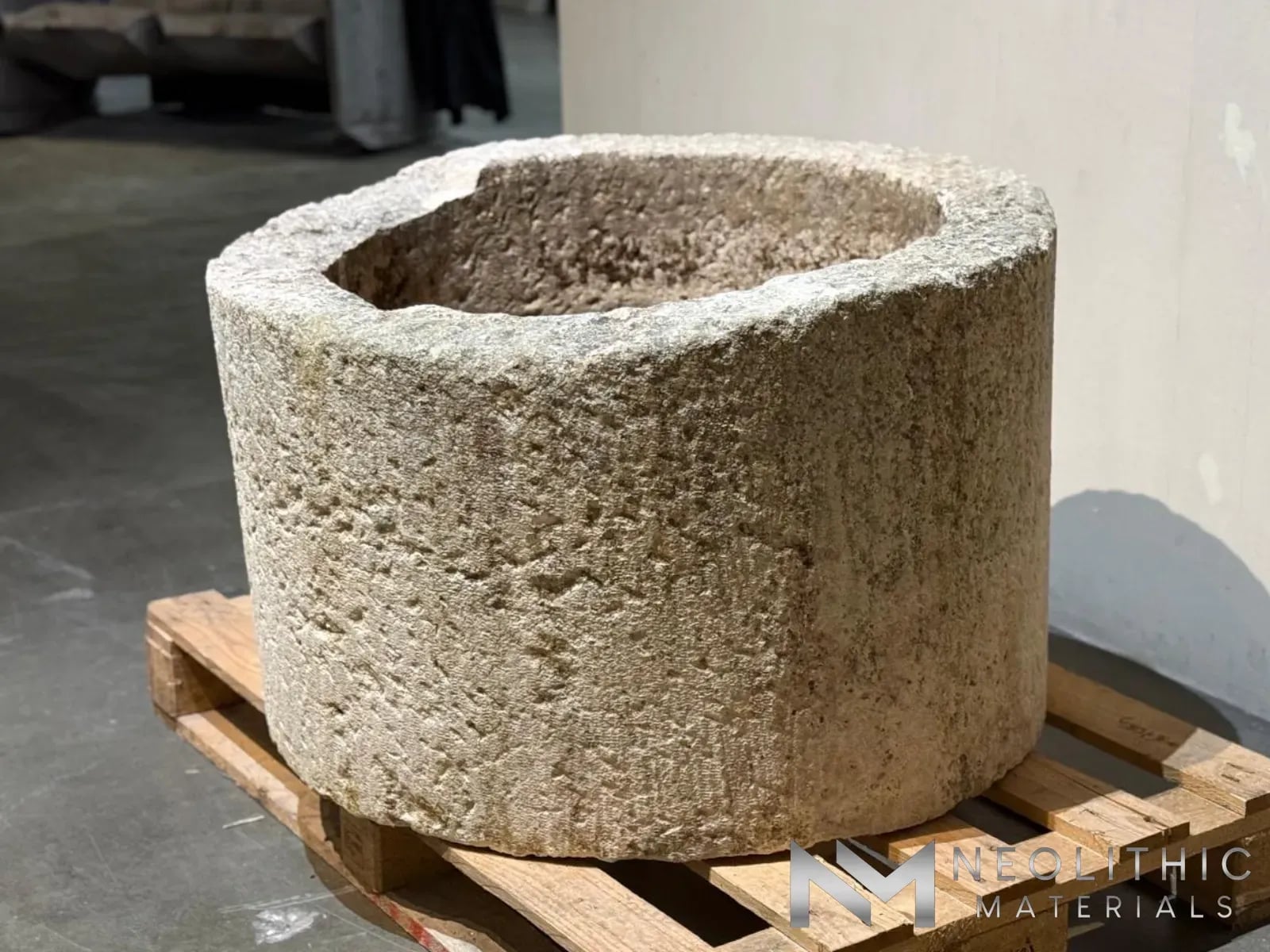 French Antique 19th Century Limestone Well - Image 3