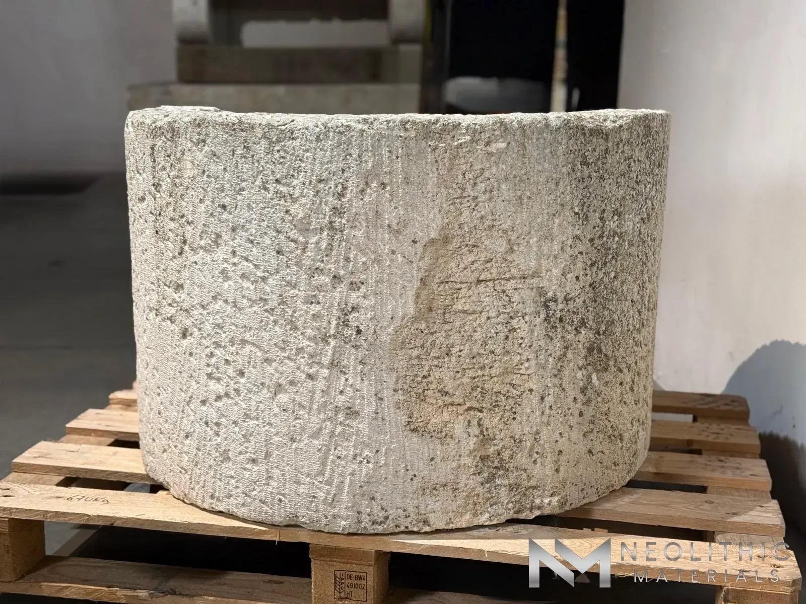 French Antique 19th Century Limestone Well - Image 5