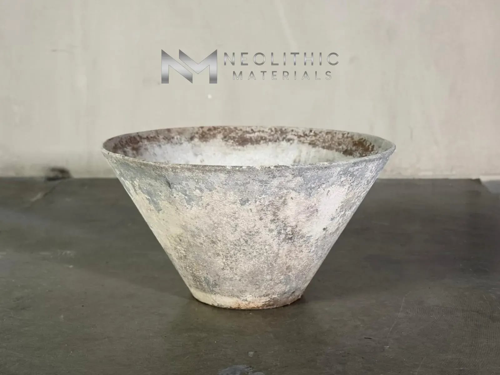 Willy Guhl Conical Planter - Image 2