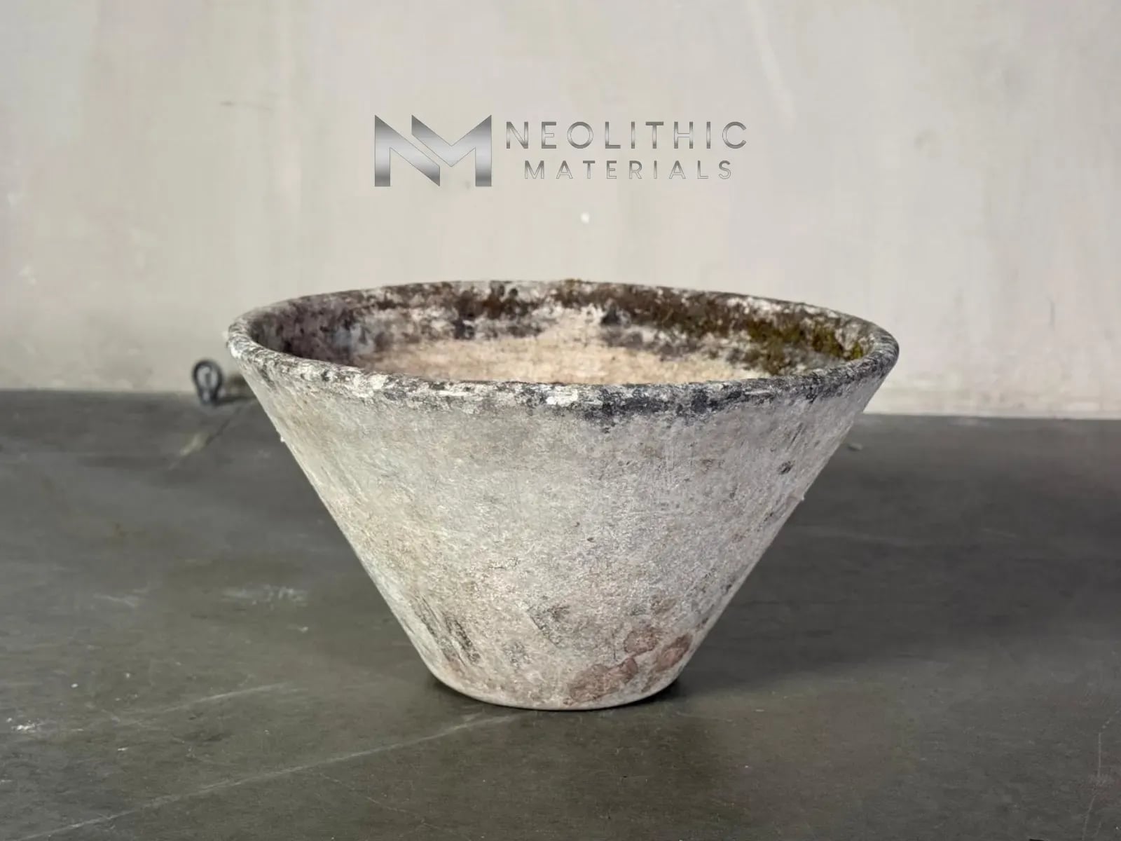 Willy Guhl Conical Planter - Image 2