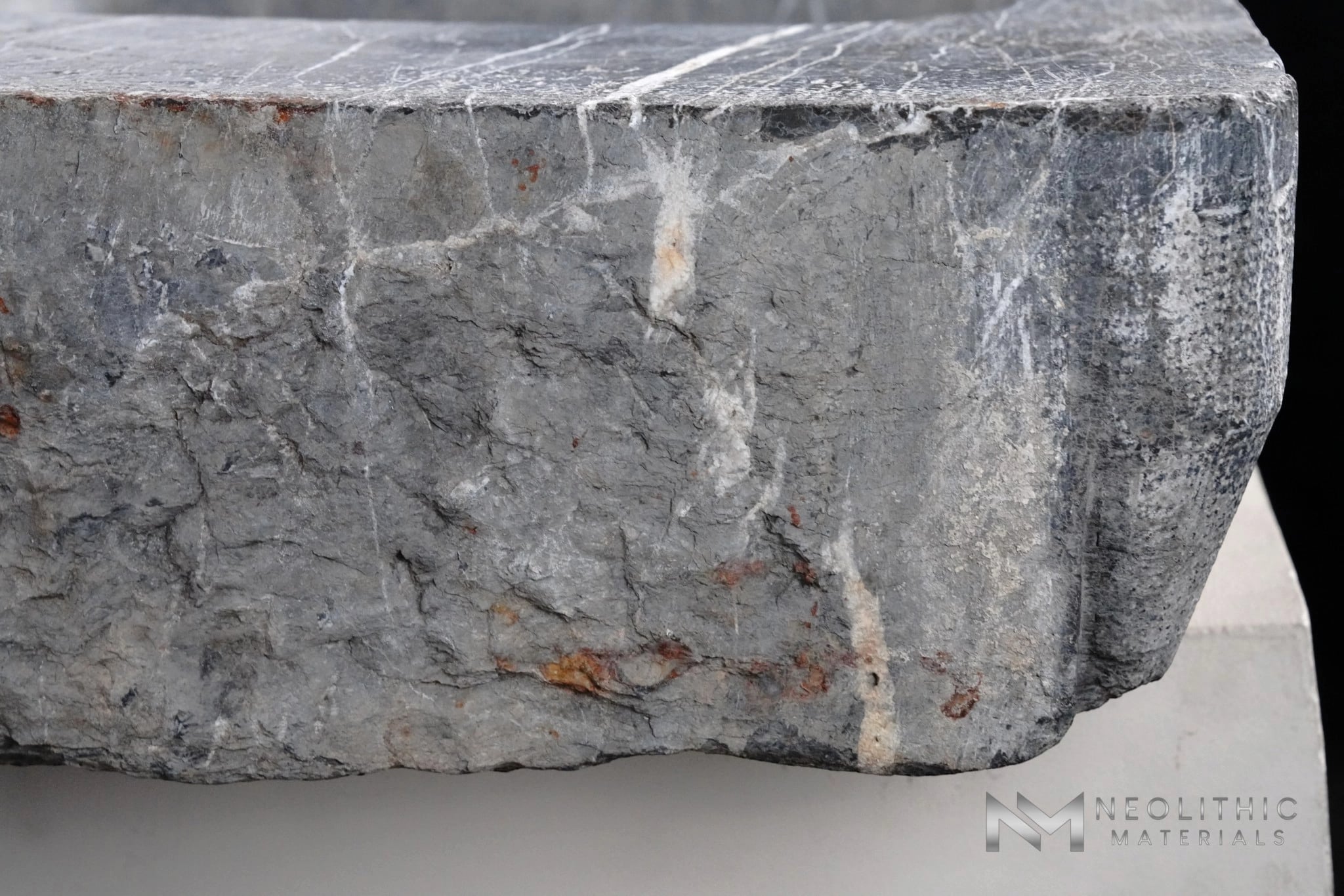 French Antique 18th Century Limestone Sink - Image 6