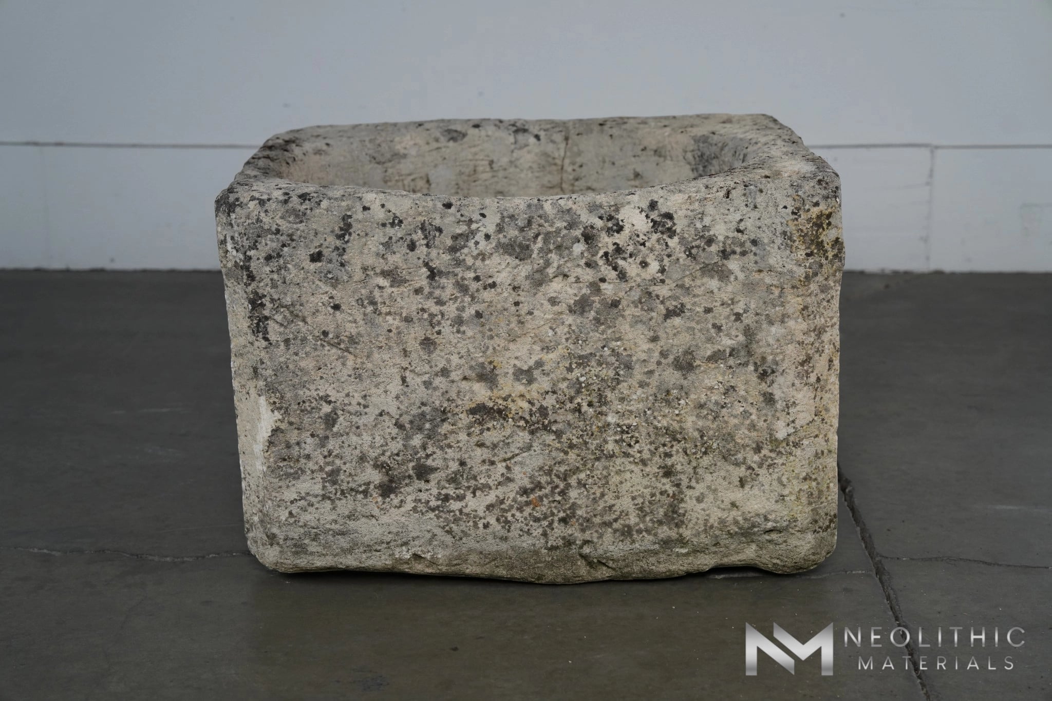 French Antique 19th Century Limestone Well - Image 1