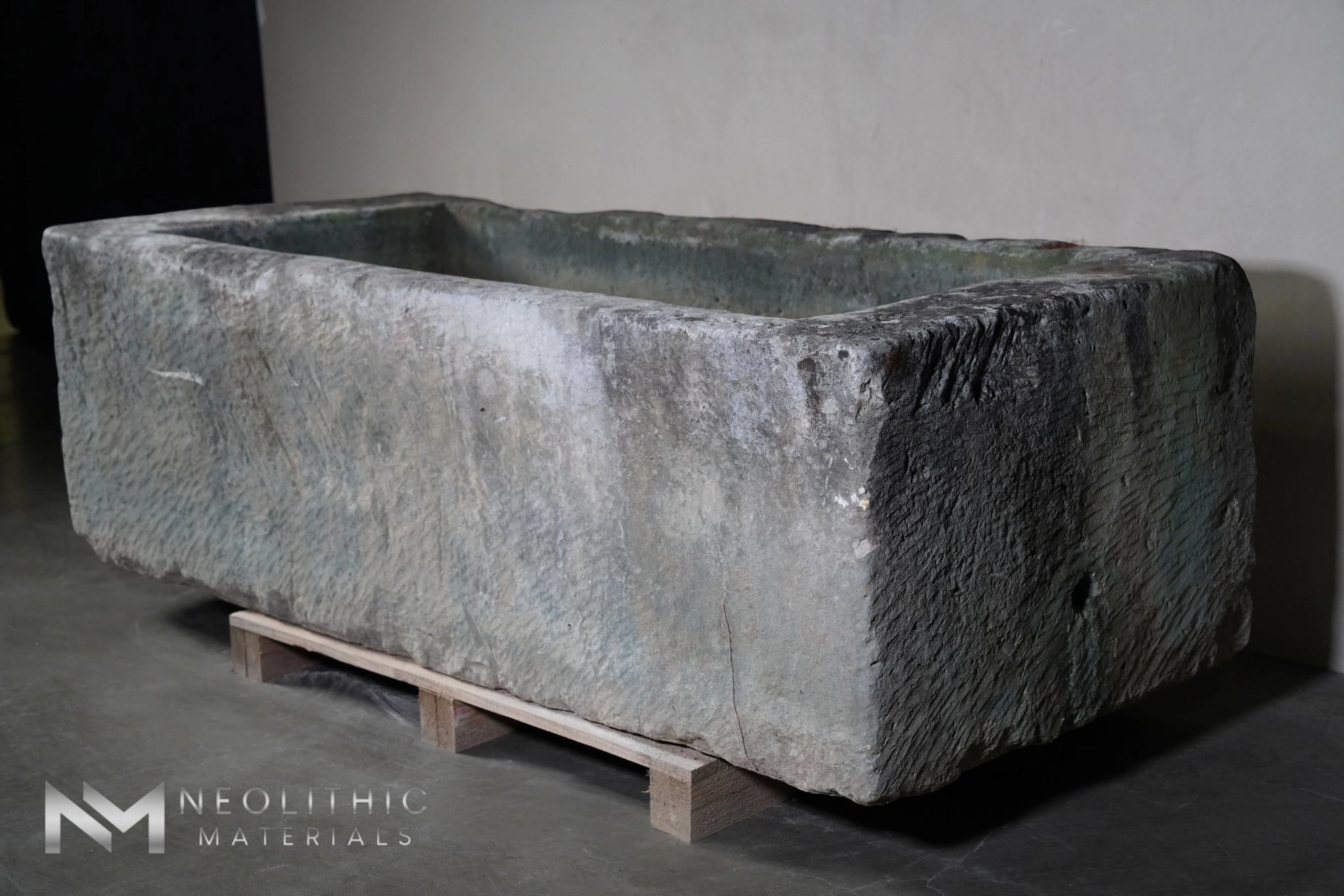 French Antique 19th Century Limestone Trough - Image 3