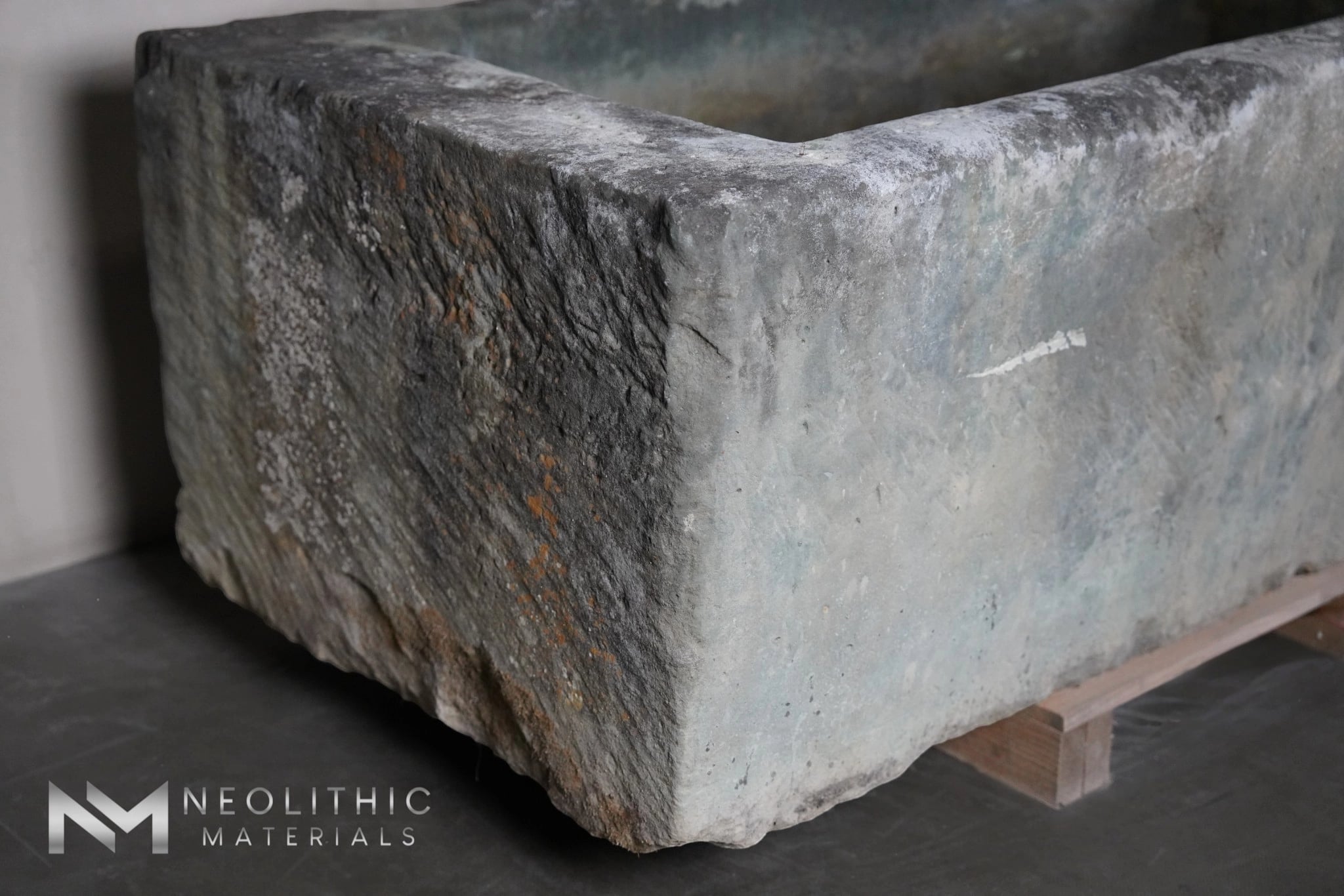 French Antique 19th Century Limestone Trough - Image 7