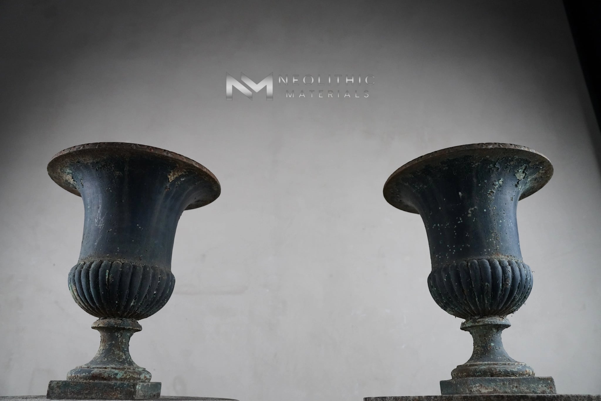 French Antique Iron Vase with Green  Patina - Image 3