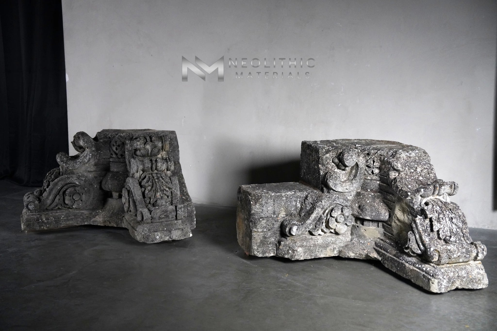 French Antique 18th Century Giant Corbles - Image 3