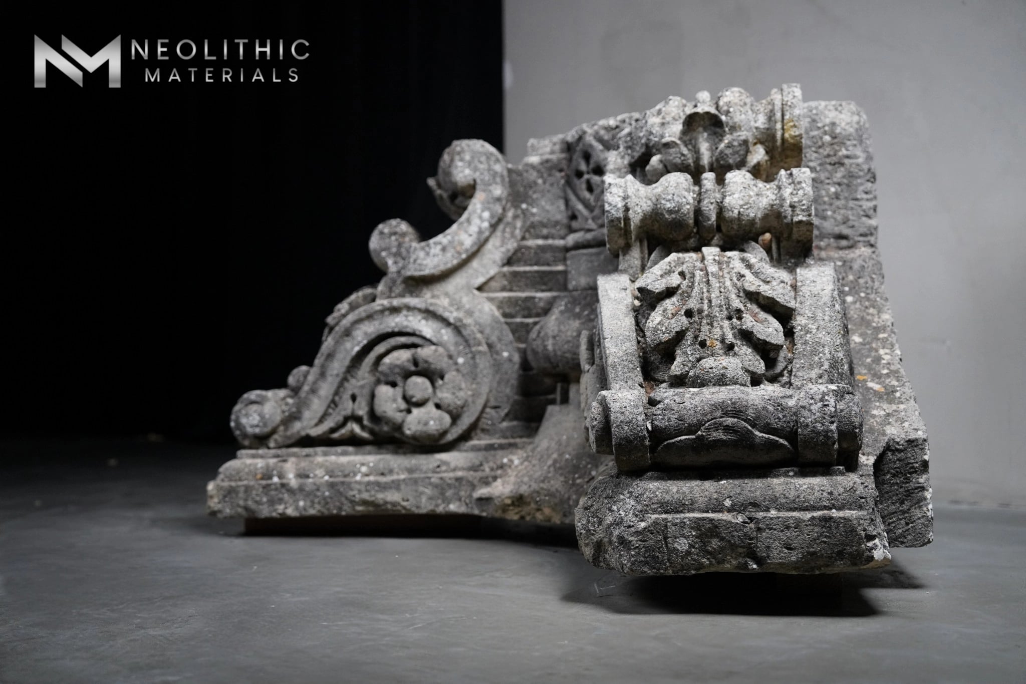 French Antique 18th Century Giant Corbles - Image 5