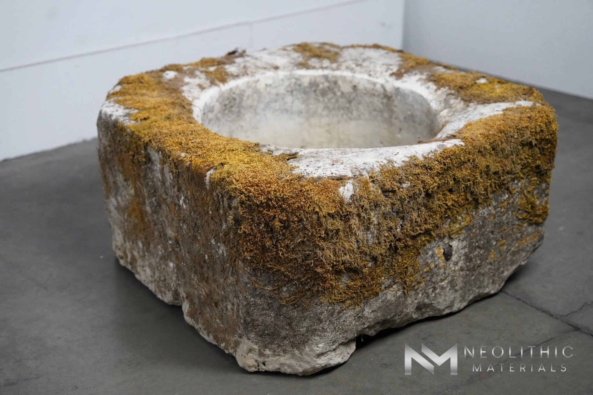 French Antique 19th Century Stone Well - Image 4