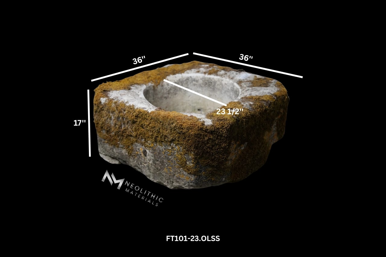 French Antique 19th Century Stone Well - Image 2