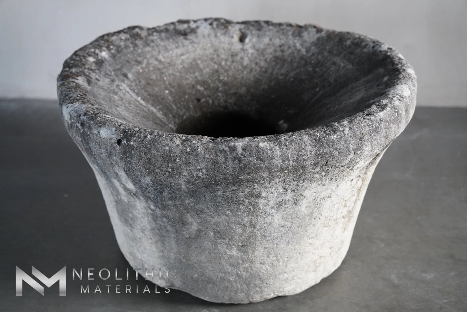 French Antique Round Limestone Wellhead - Image 1