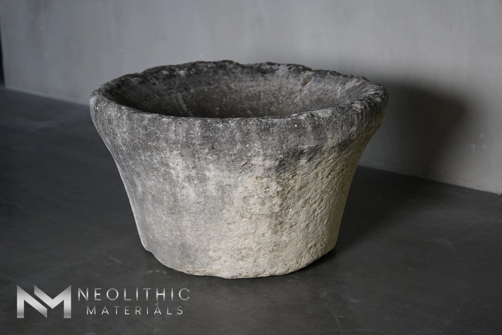 French Antique Round Limestone Wellhead - Image 4
