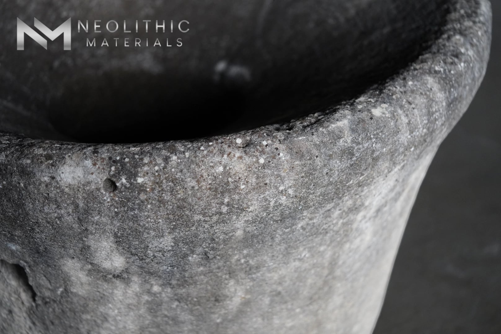 French Antique Round Limestone Wellhead - Image 9