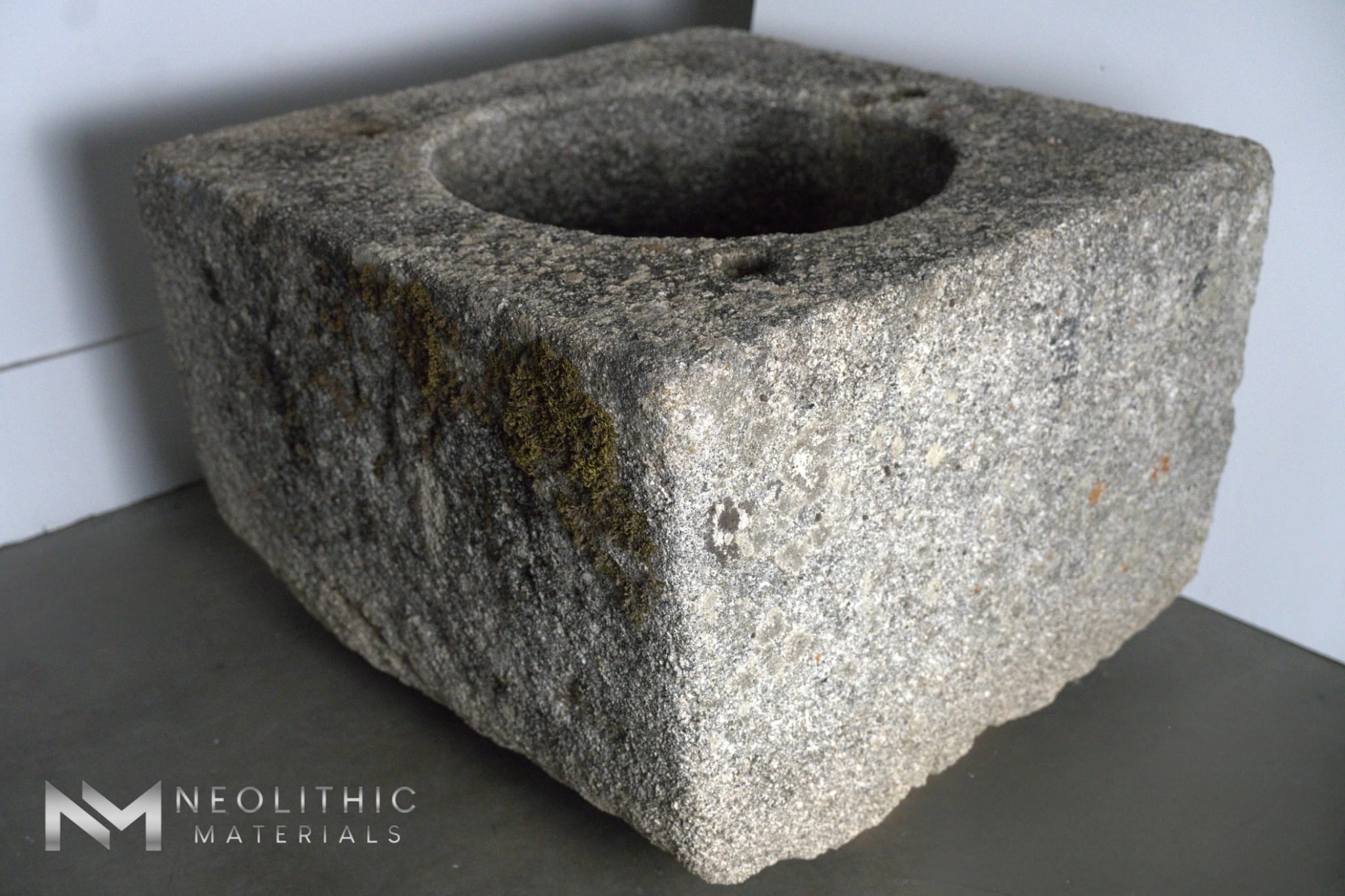 French Antique 18th Century Granite Well - Image 5
