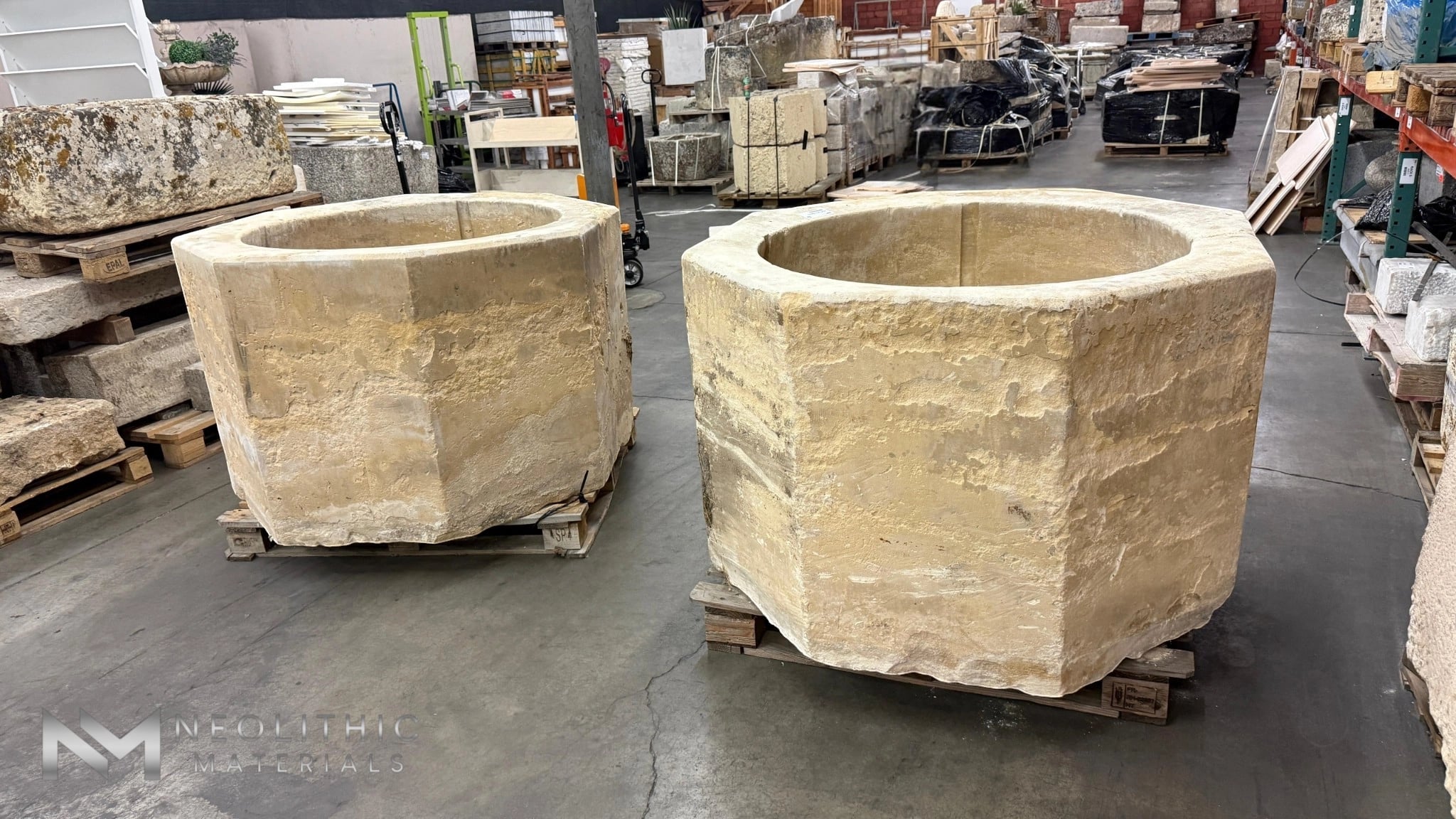 French Antique Limestone Octagonal Trough - Image 3