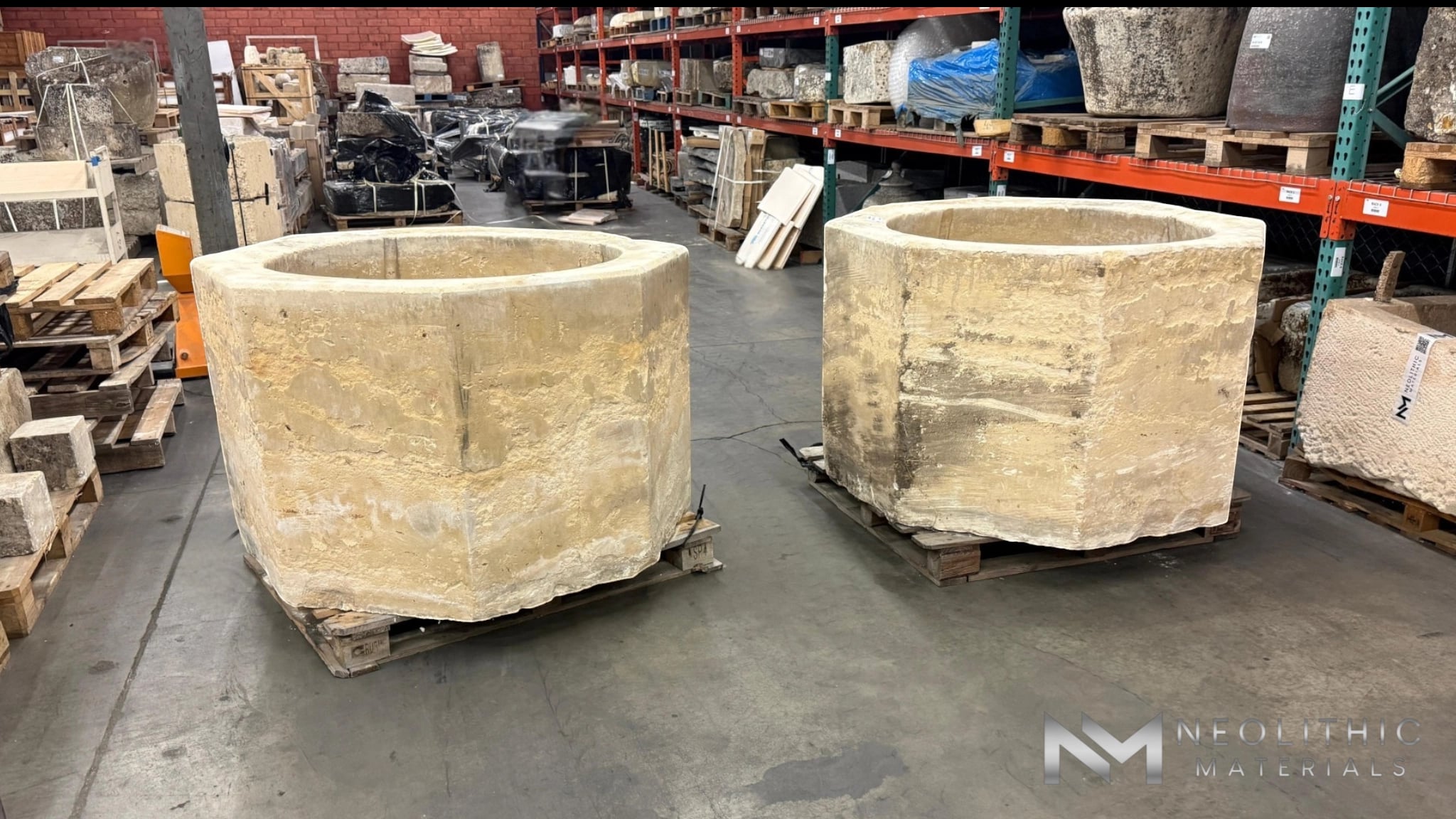 French Antique Limestone Octagonal Trough - Image 4