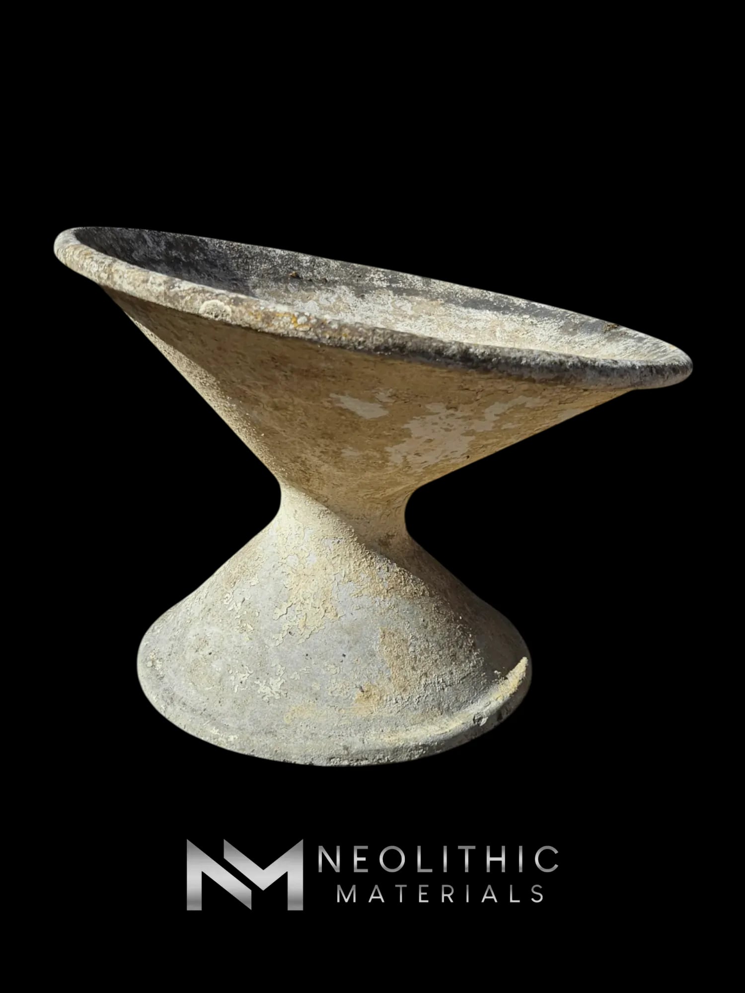 Willy Guhl Tilted Planter - Image 1