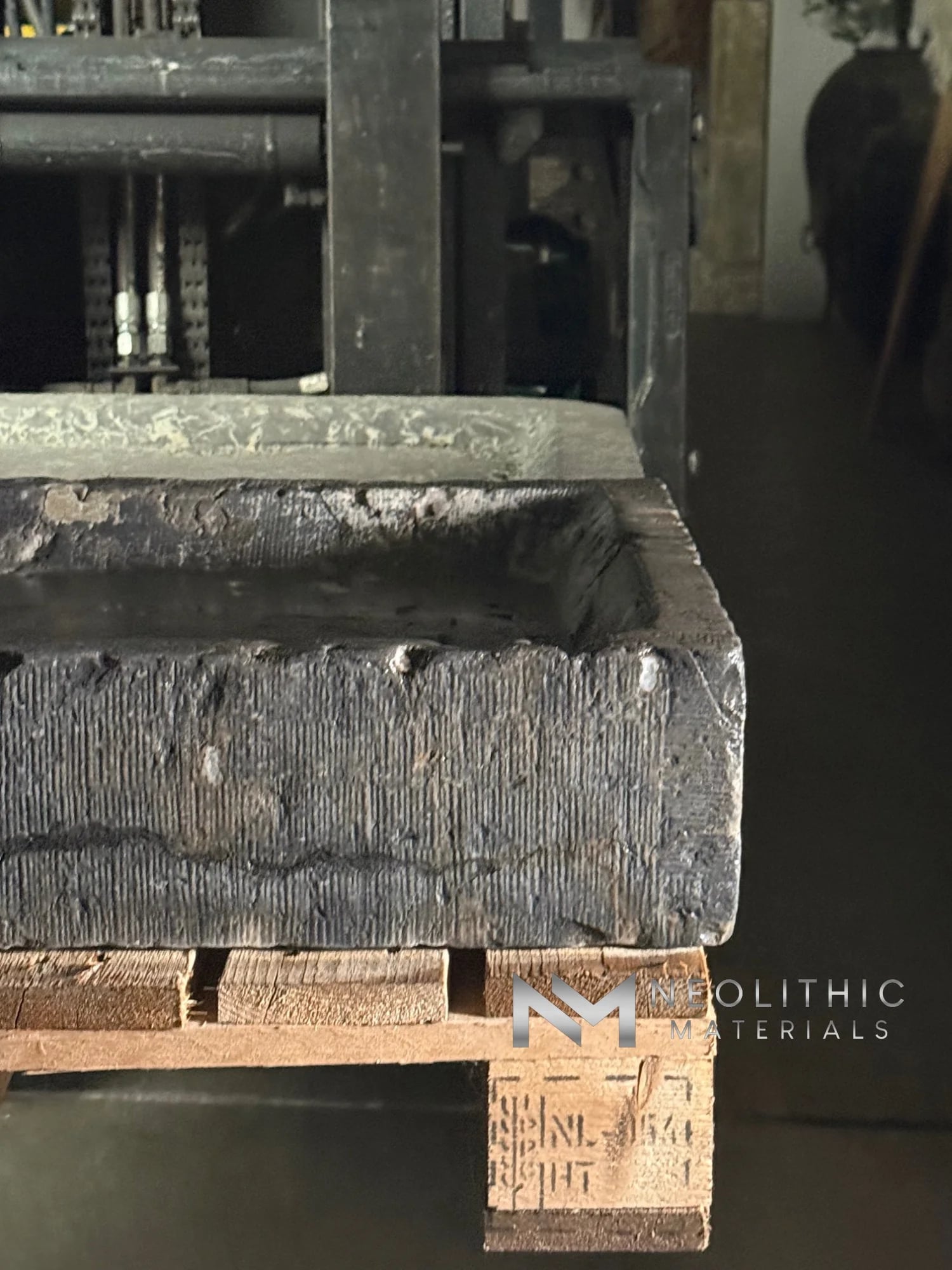 Antique Belgian Bluestone Sink thumbnail 12