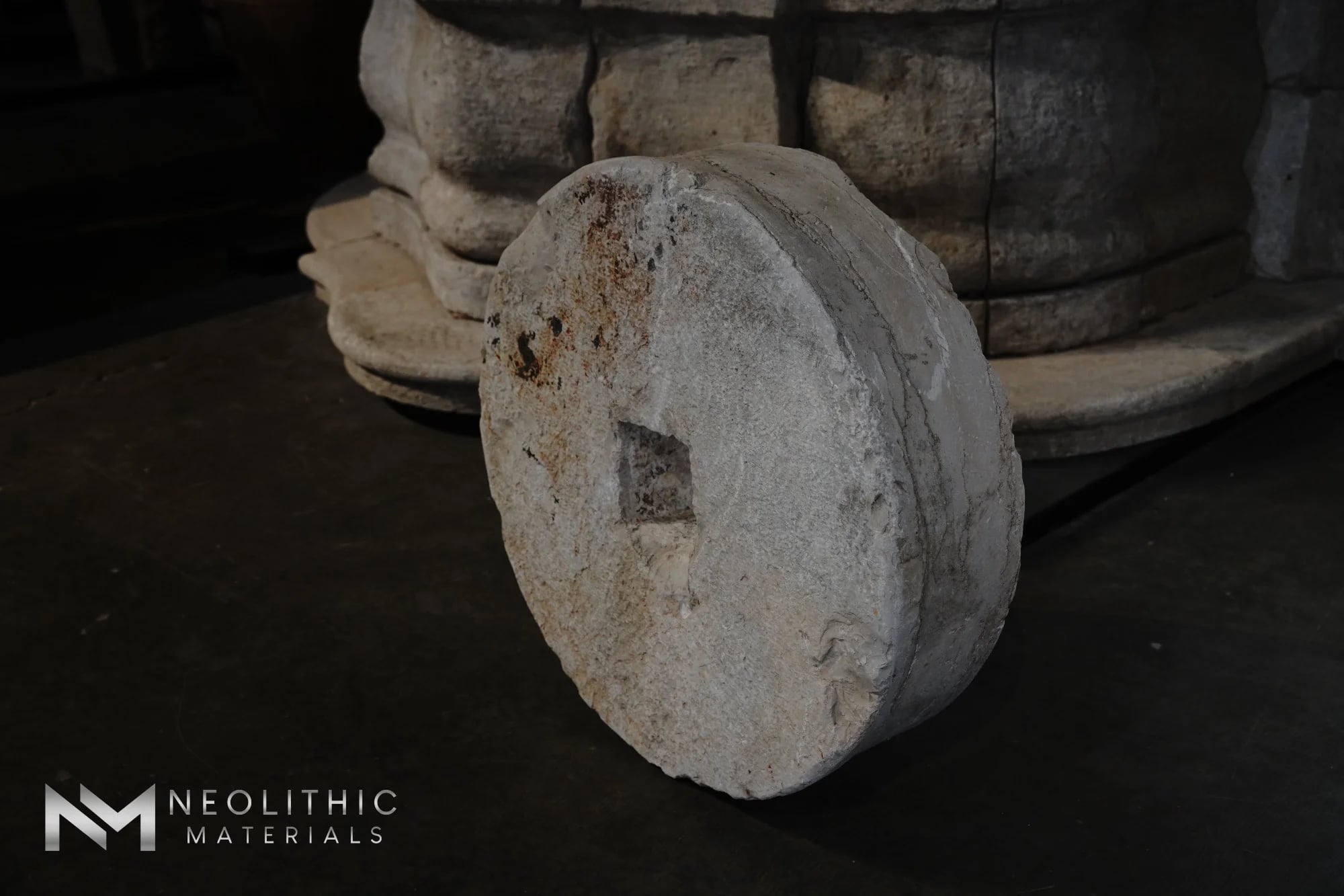Antique Stone Mill thumbnail 18